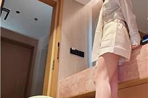 【佳佳】高跟肉丝脚下亡魂 bf57261