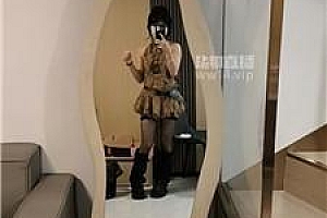 【爱可】开房我的短发女朋友 JS250901-18