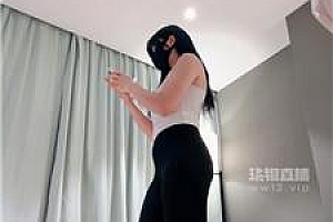 【妮蔻】坐脸窒息-脚插嘴-脏鞋白袜踩 bf56591