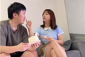 【奈米】好利来女职员踩踏喂食场 JS251007-29