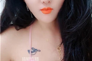 【魔蝎女王】吐口水咀嚼食物    250927-21