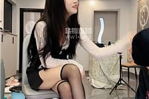 【JanyZ】舔脏鞋底-全体重踩踏 bf57594