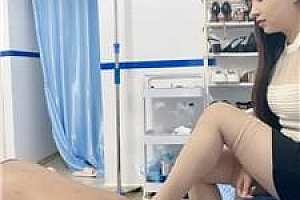 【小饭团】高跟肉丝美腿虐废物【双视角版】 bf58386