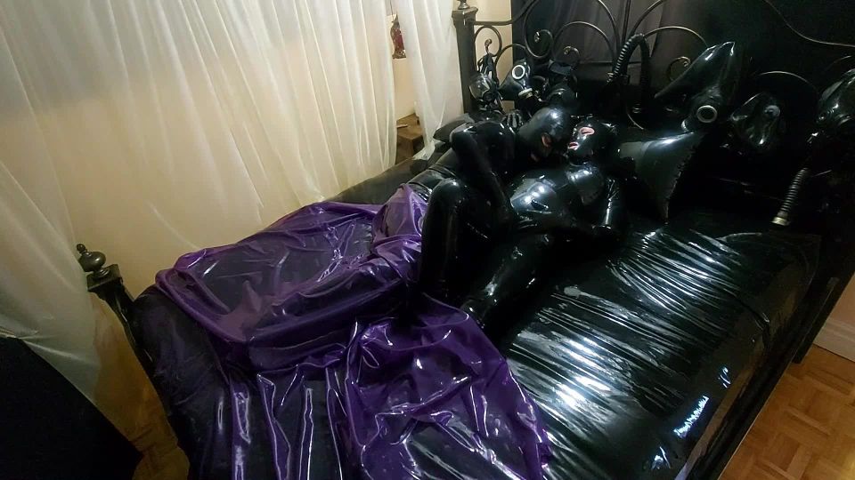 RubberWorkXXX：橡胶乳胶拥抱与性交