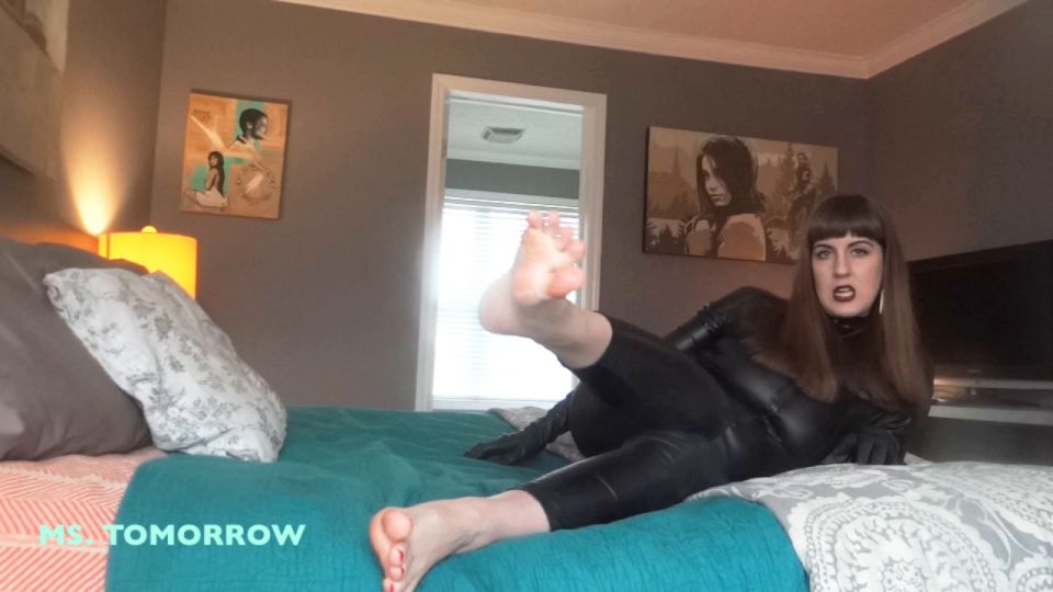 DommeTomorrow - 吸我的脚趾来换取我的鸡巴 + preview 2