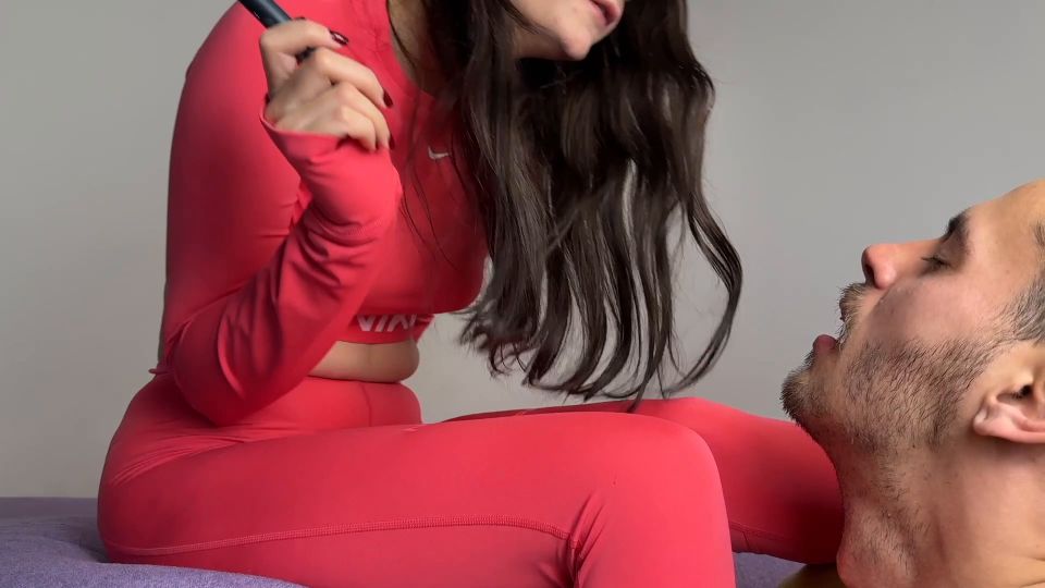 SofisFemhome – 女神索菲斯的足部崇拜狂潮