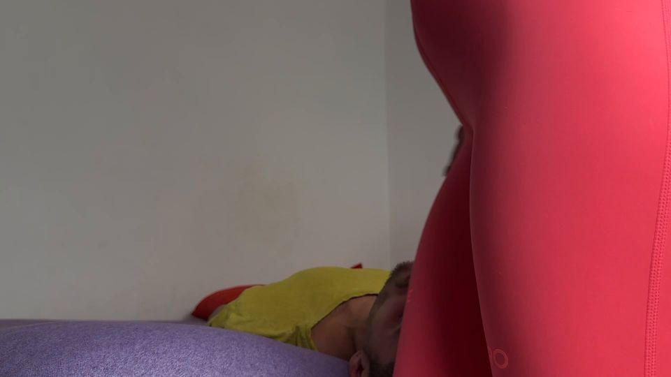 SofisFemhome - 女神索菲斯的足部崇拜狂潮 + preview 4