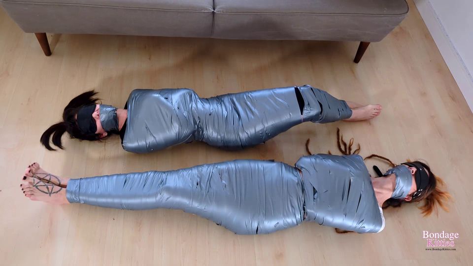 Bondage Kitties——热爱捆绑的室友 + preview 4